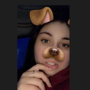 Meet your Posher, Selena